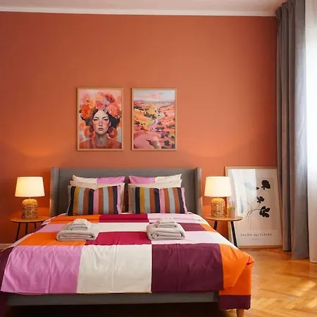 Appartamento Modernist Gem Sunny Retreat Historic Center *